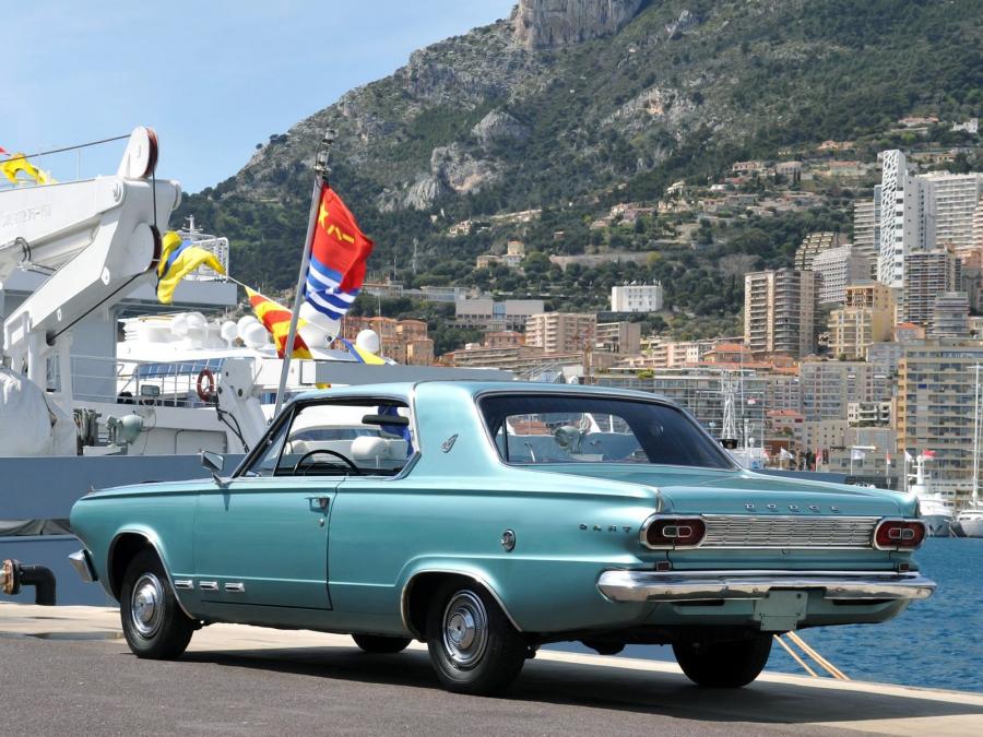  Dodge Dart GT Hardtop Coupe 1965 года  (фото 2 из 7)